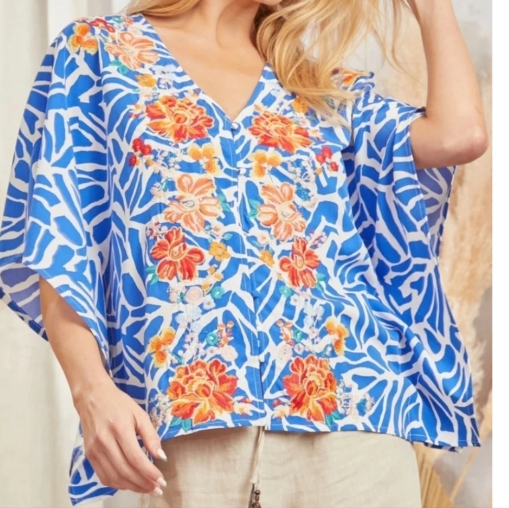 NWT Savanna Jane Poncho Style Top Size XL